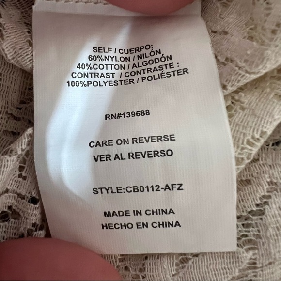 NWT Coco + Jameson Lace Crochet Sleeveless Blouse Backless Short Hem Flowy Sheer - Picture 9 of 10